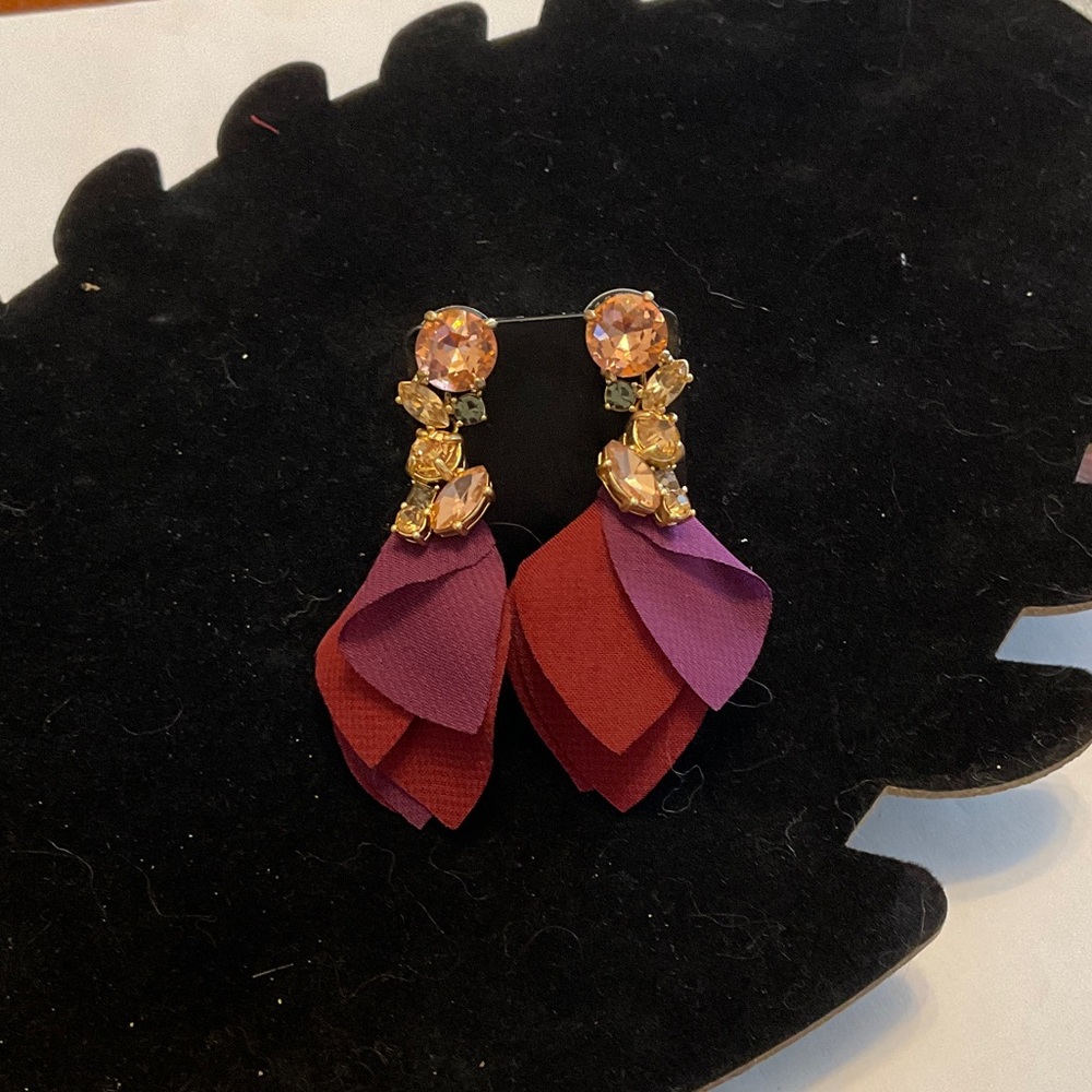 Stella and dot Purple and Red Drop Earrings